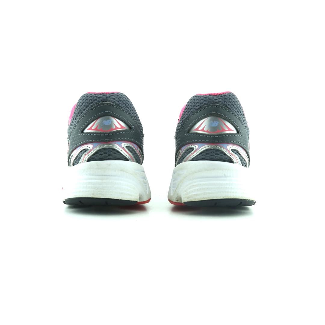 NEW BALANCE 450V3