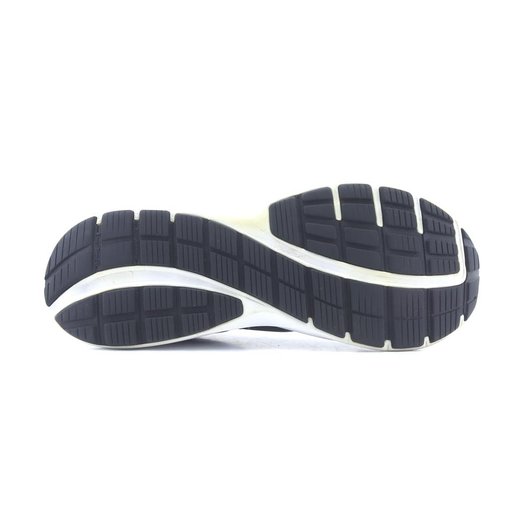 PUMA ESSENTIAL RUNNER