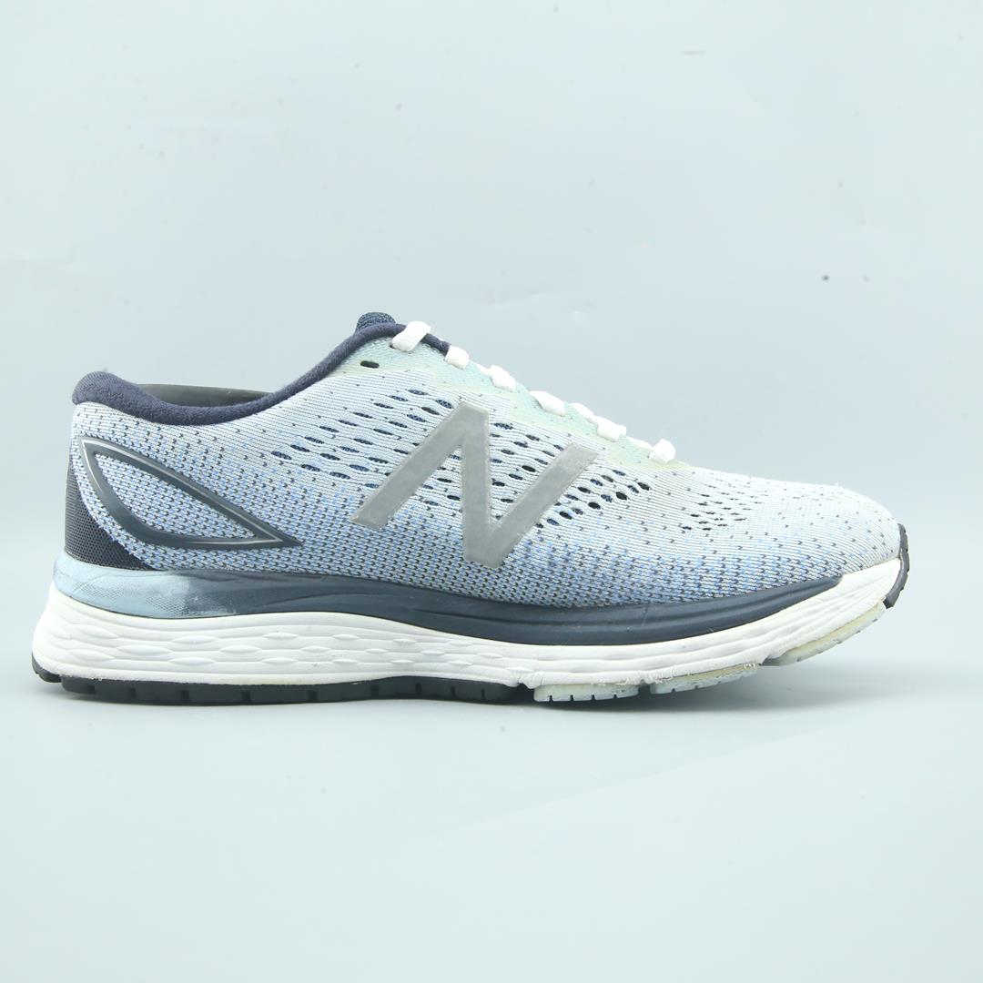 NEW BALANCE 880V9