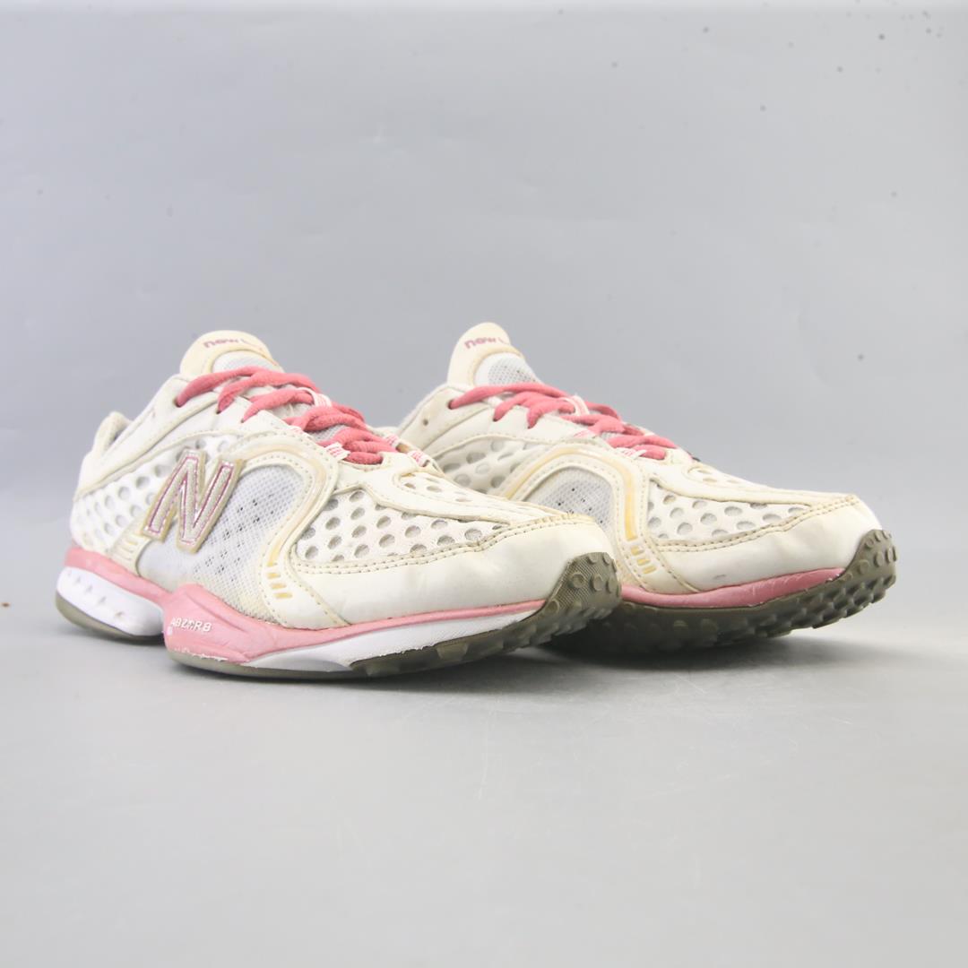 NEW BALANCE 805