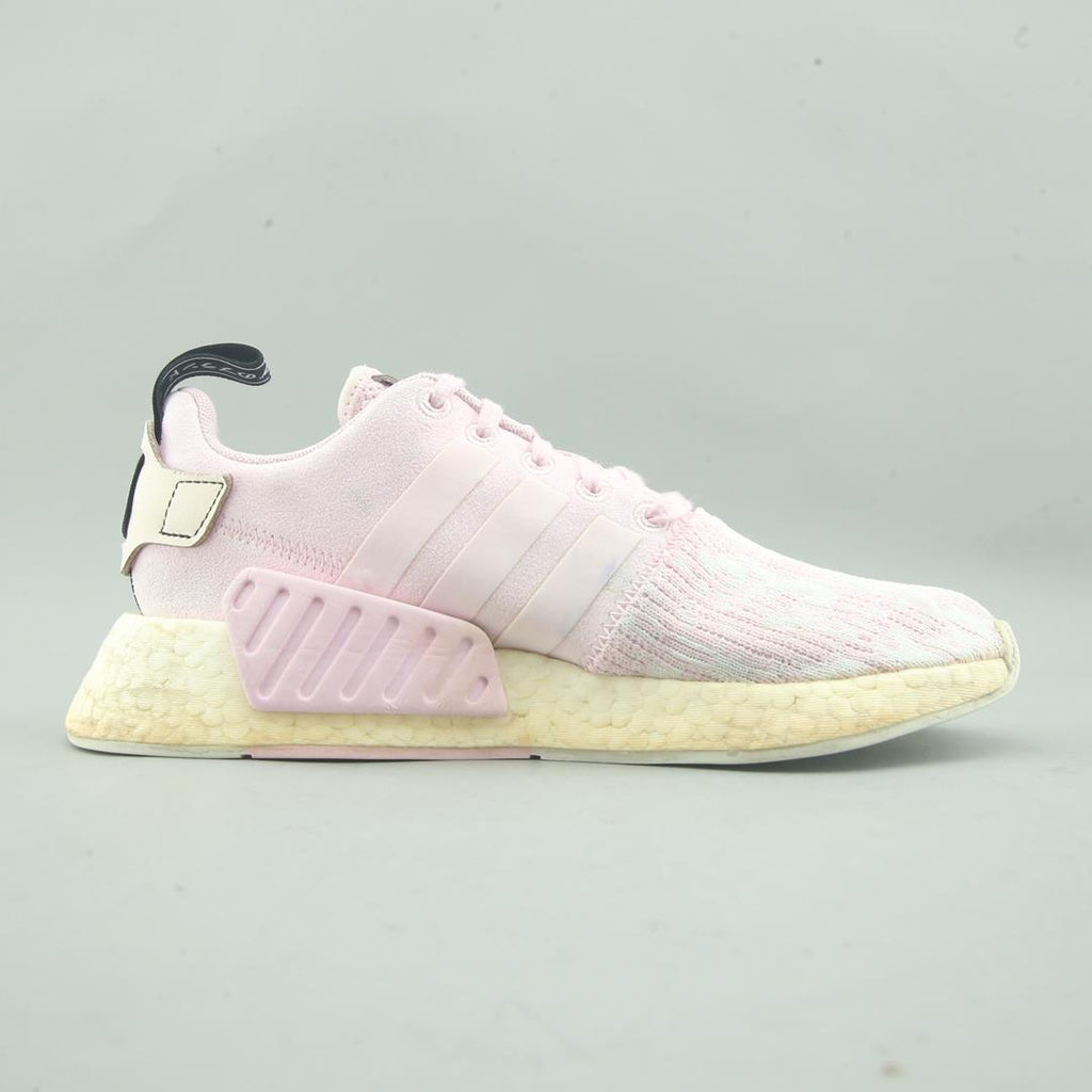ADIDAS  NMD R2