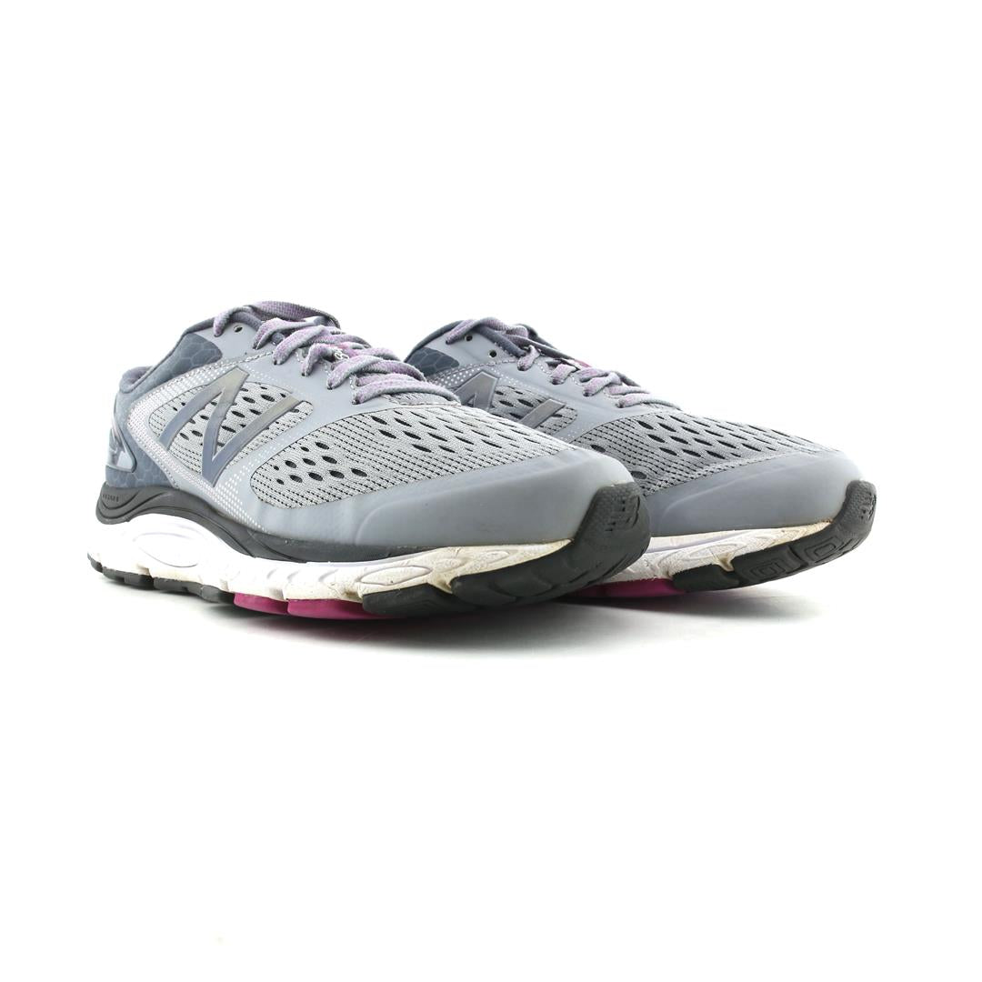 NEW BALANCE 840 V4