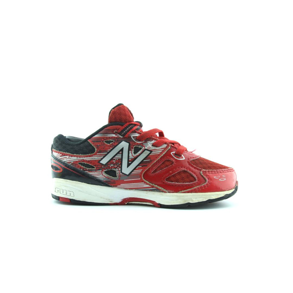 NEW BALANCE 680 V3