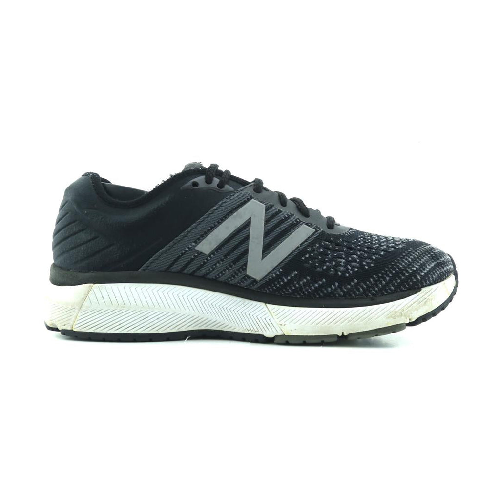 NEW BALANCE 860 V10