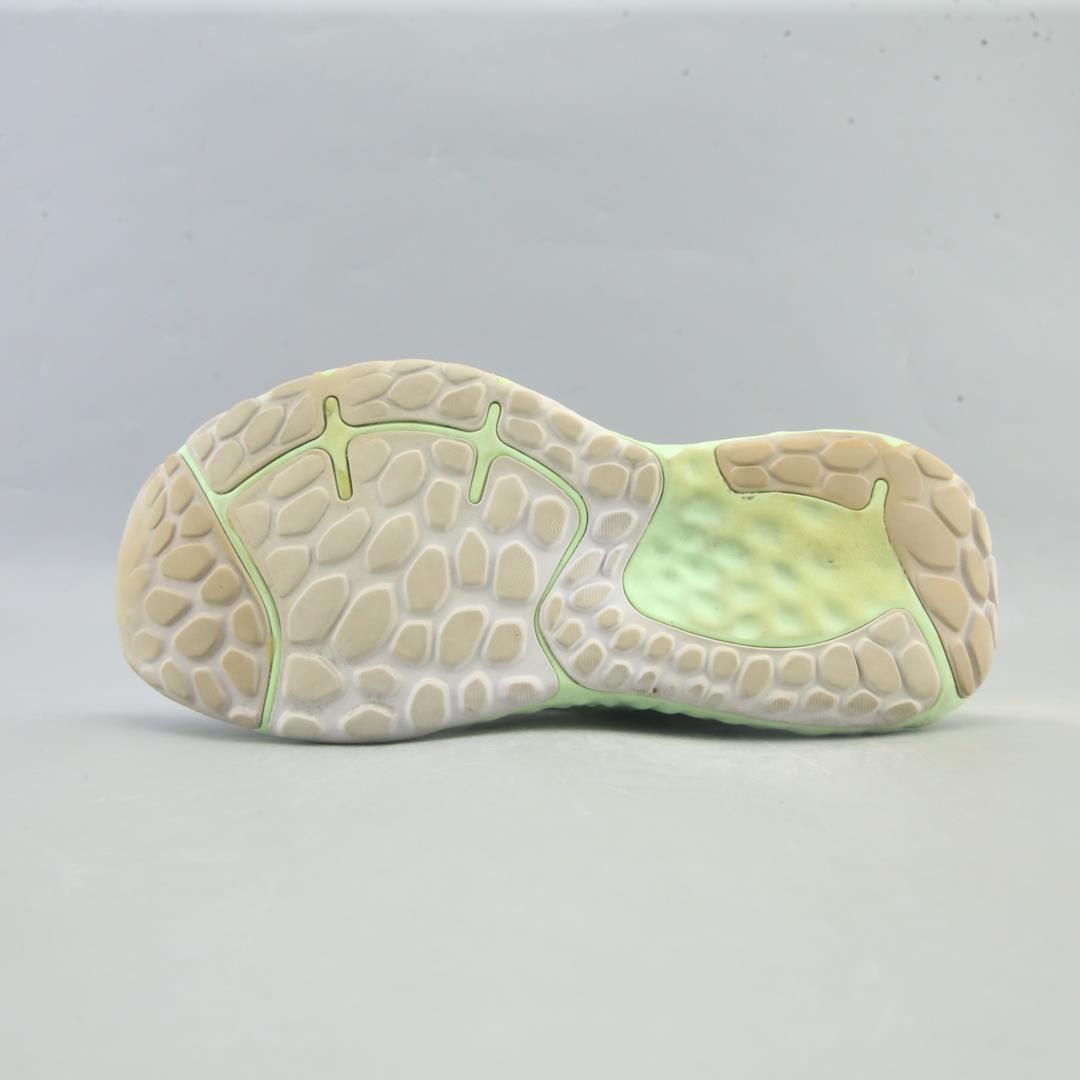 NEW BALANCE FRESH FOAM EVOZ V2