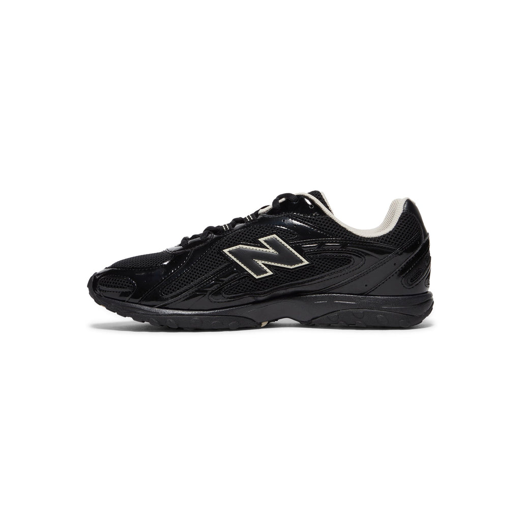 New Balance 204 (Black Timberwolf)
