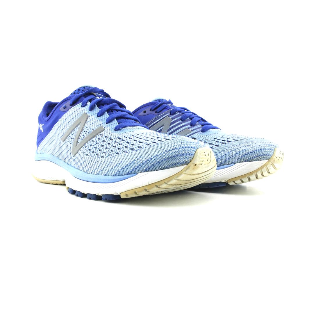NEW BALANCE 860 V10