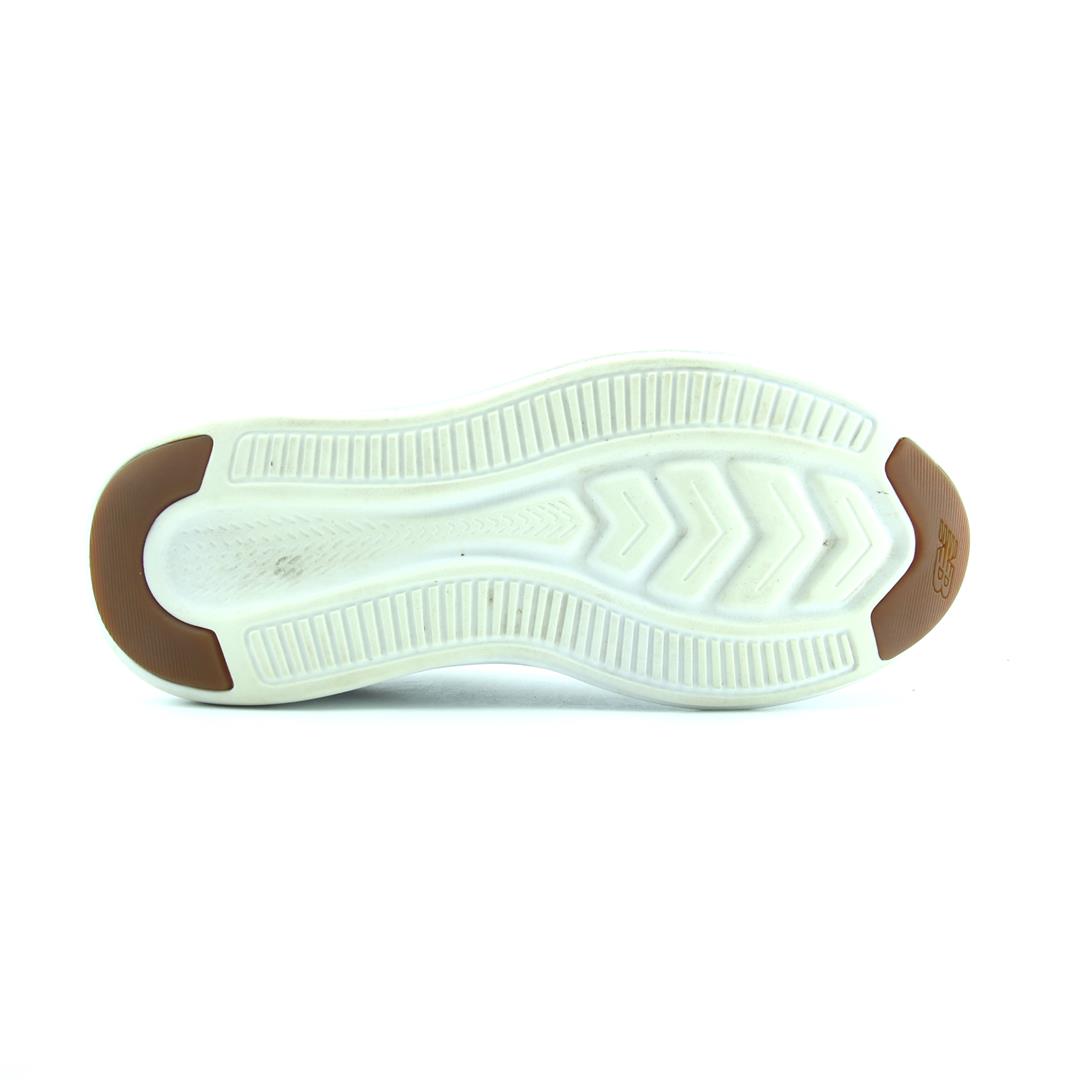 NEW BALANCE  FUELCORE COAST V3