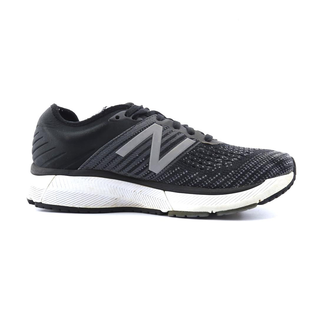 NEW BALANCE 860V10