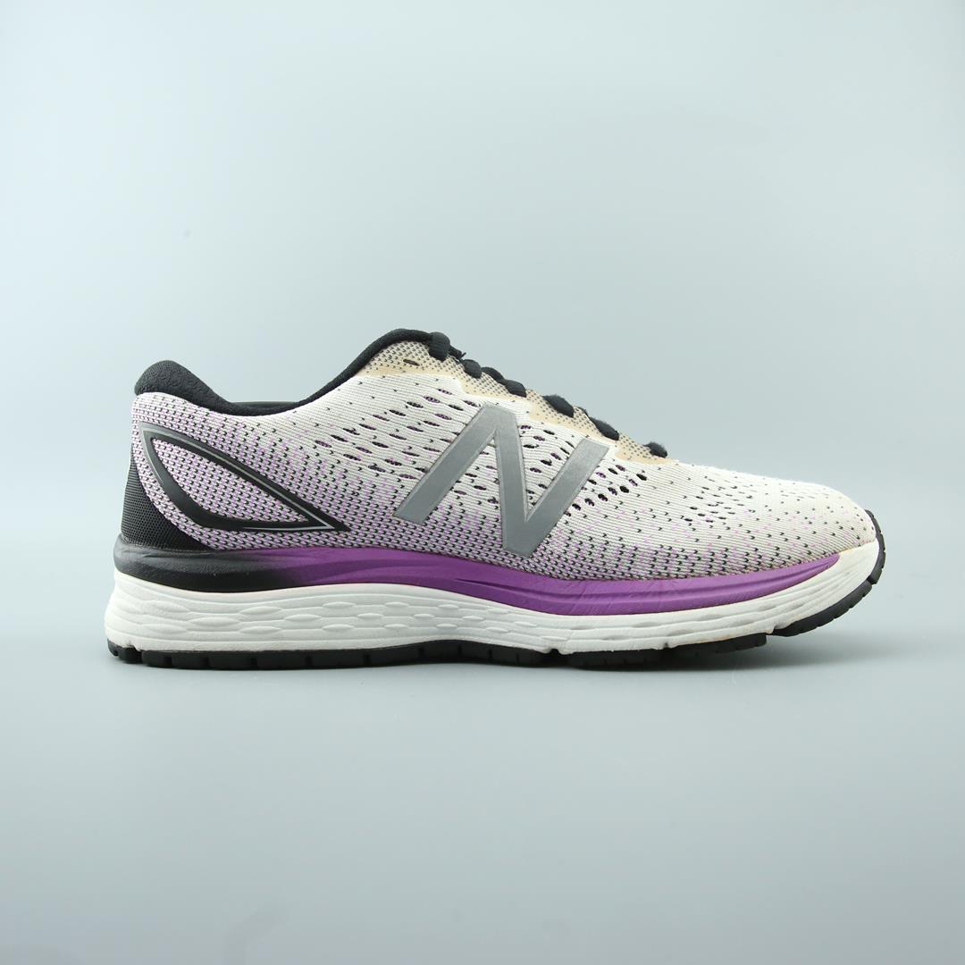 NEW BALANCE 880V9