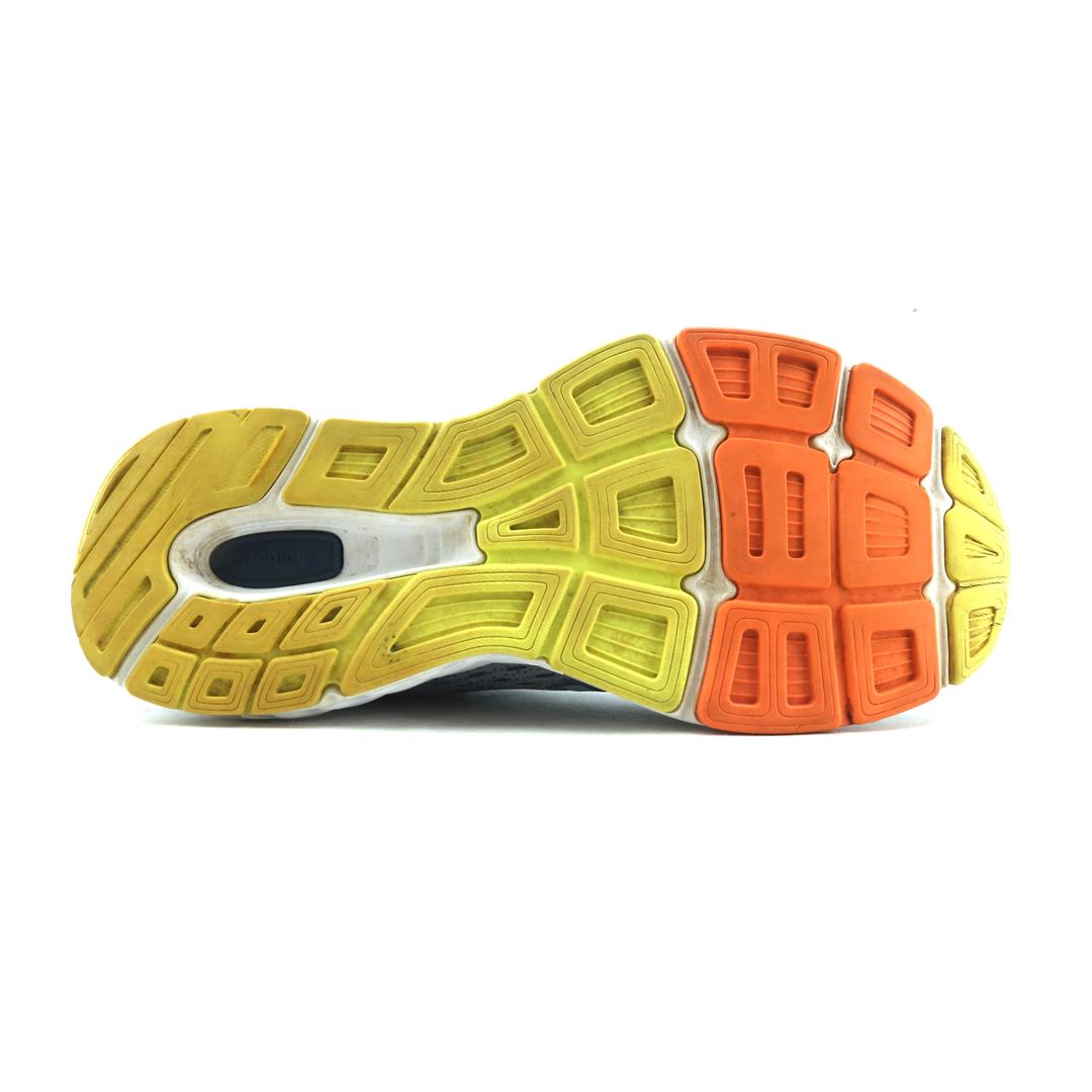 NEW BALANCE 680V6