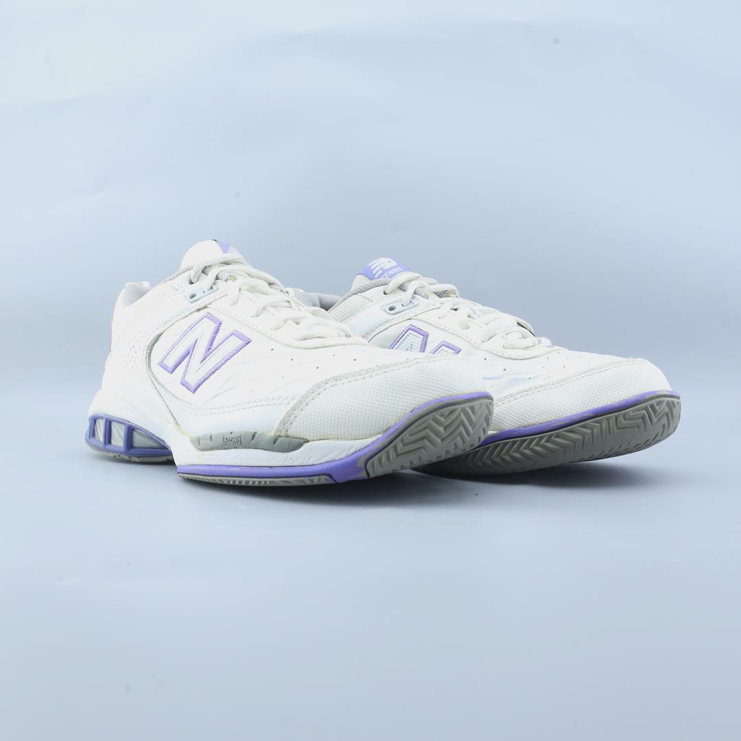 NEW BALANCE 806