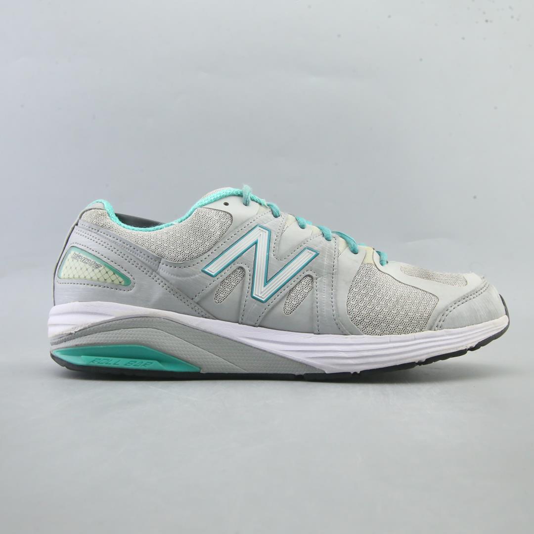 NEW BALANCE 1540 V2