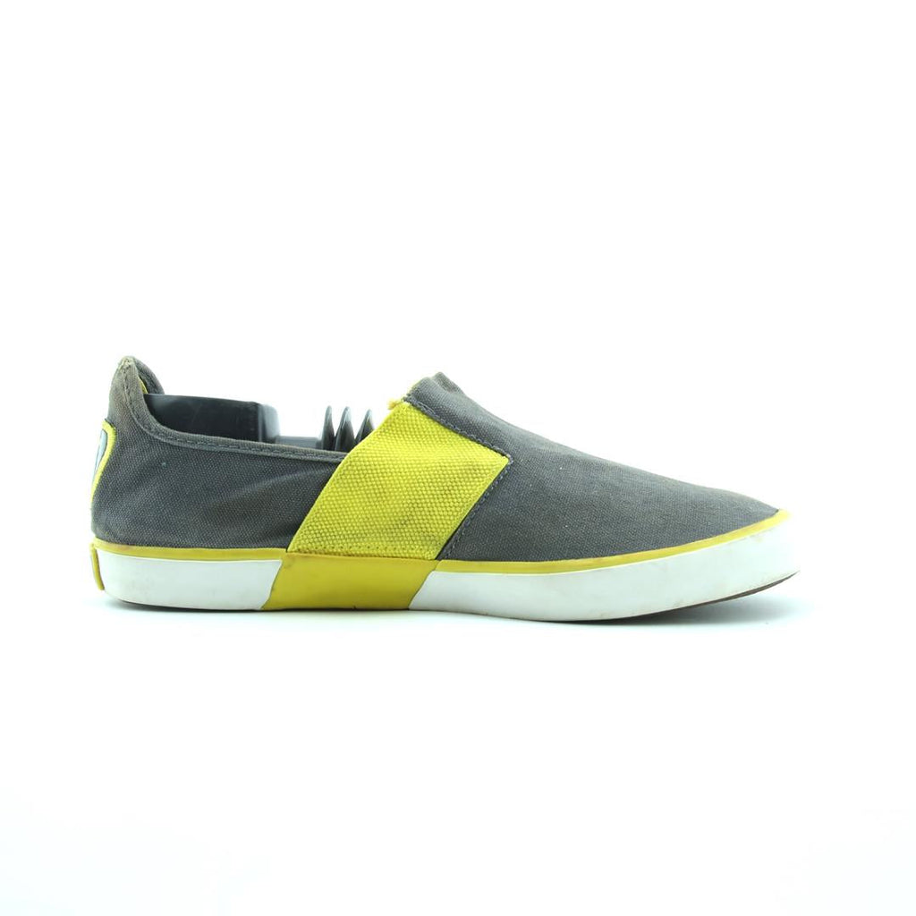 PUMA  LAZY II