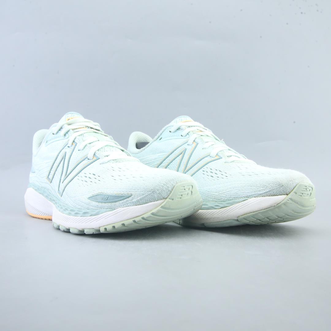 NEW BALANCE  FRESH FOAM 860 V12