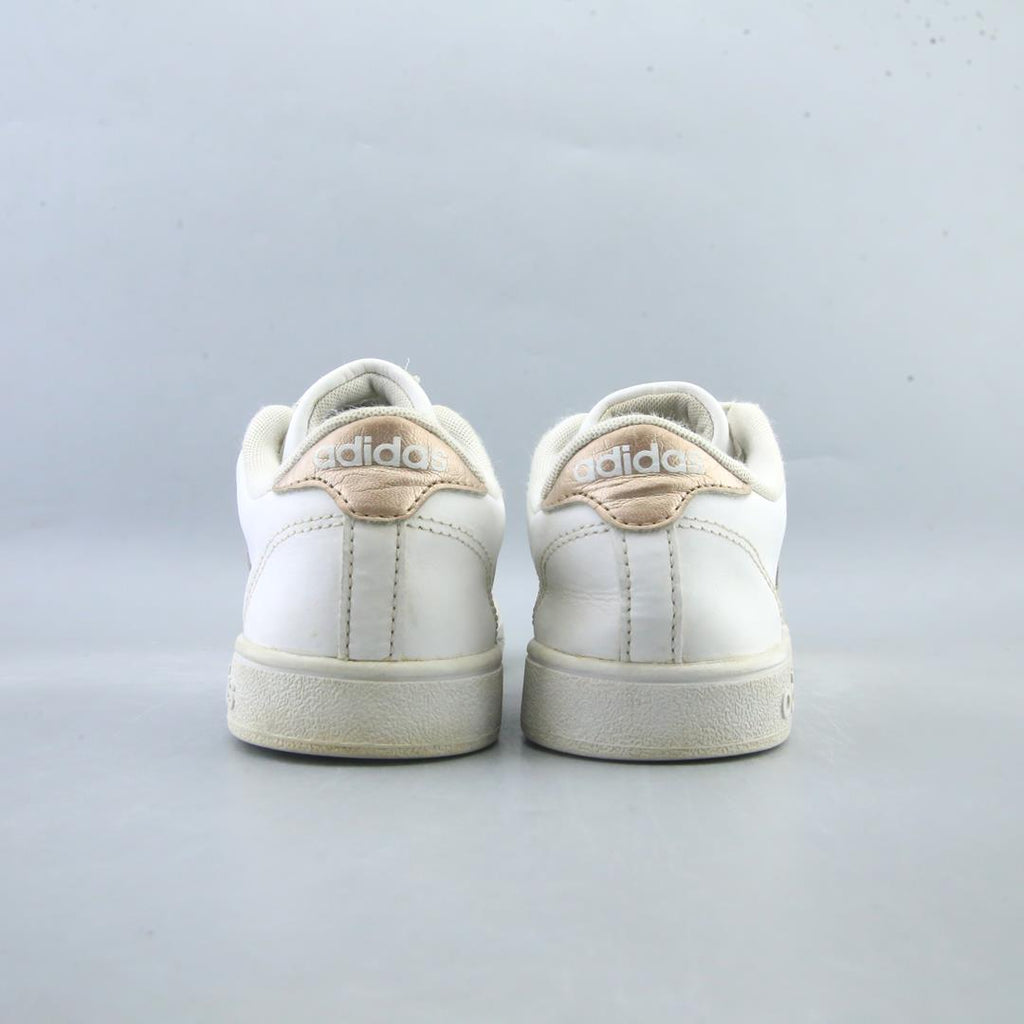 ADIDAS  BASELINE