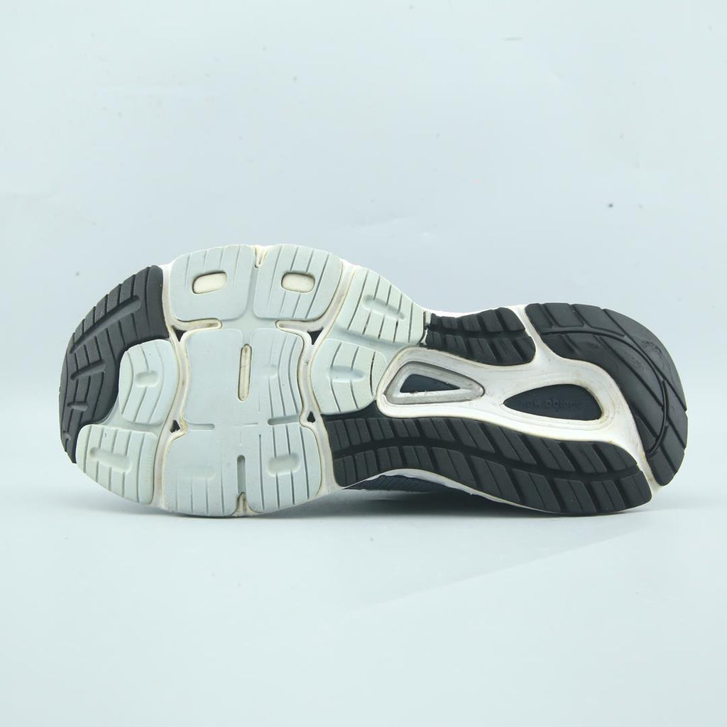 NEW BALANCE 880V9
