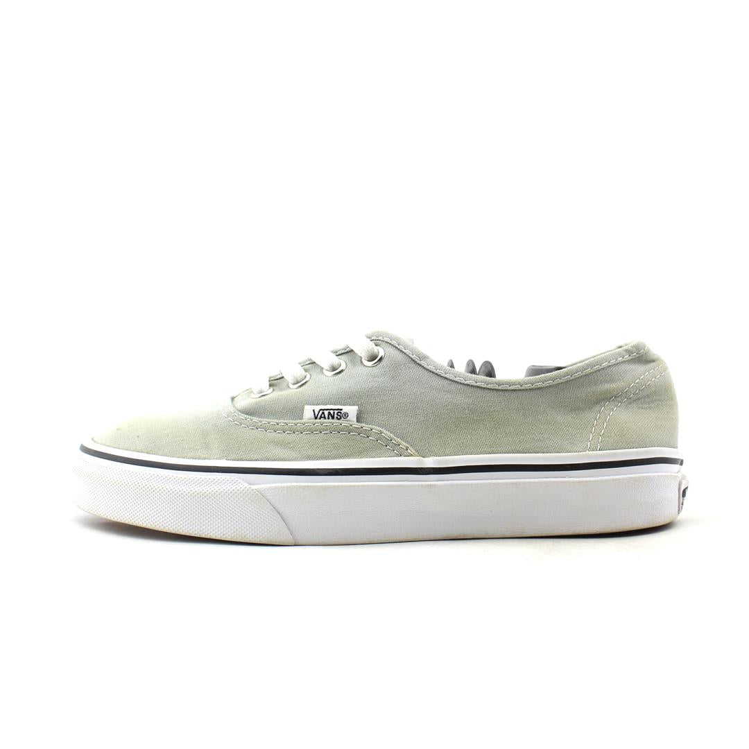 VANS AUTHENTIC