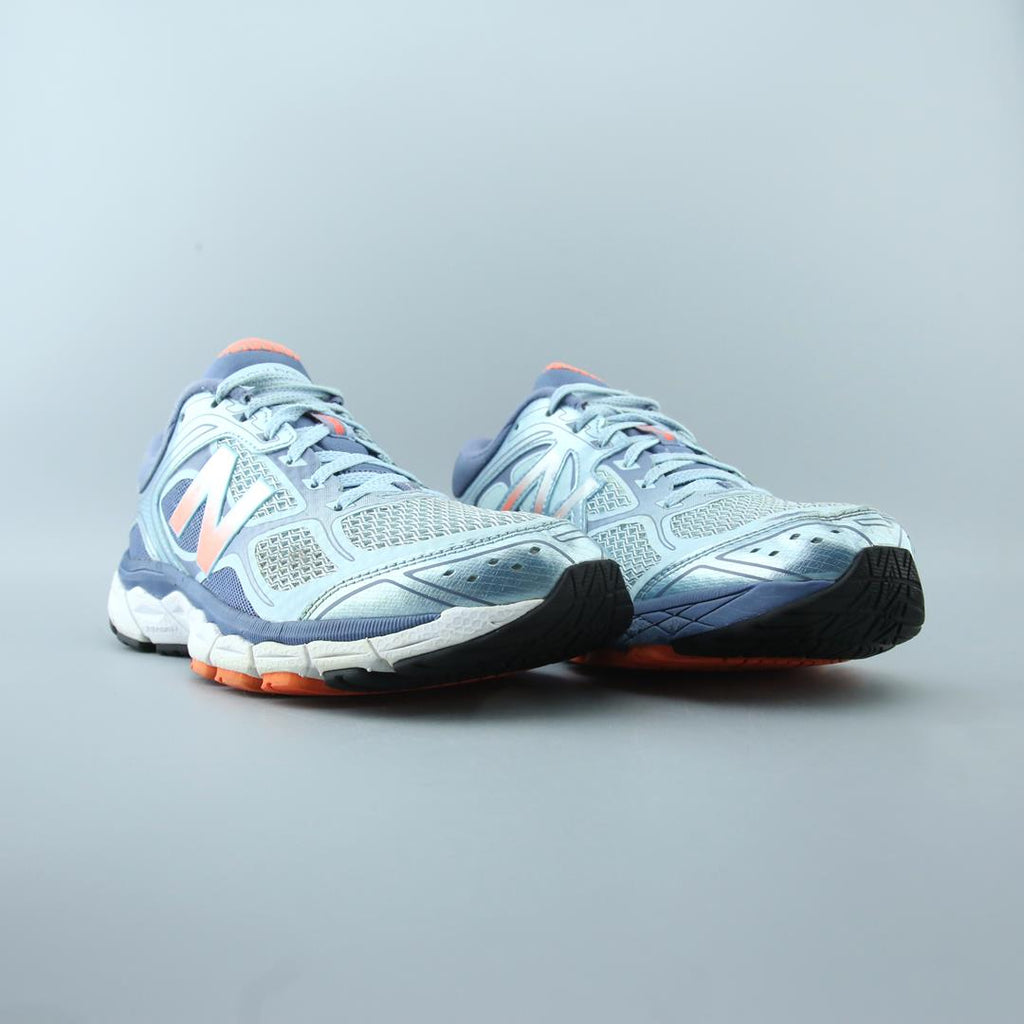 NEW BALANCE 860V6