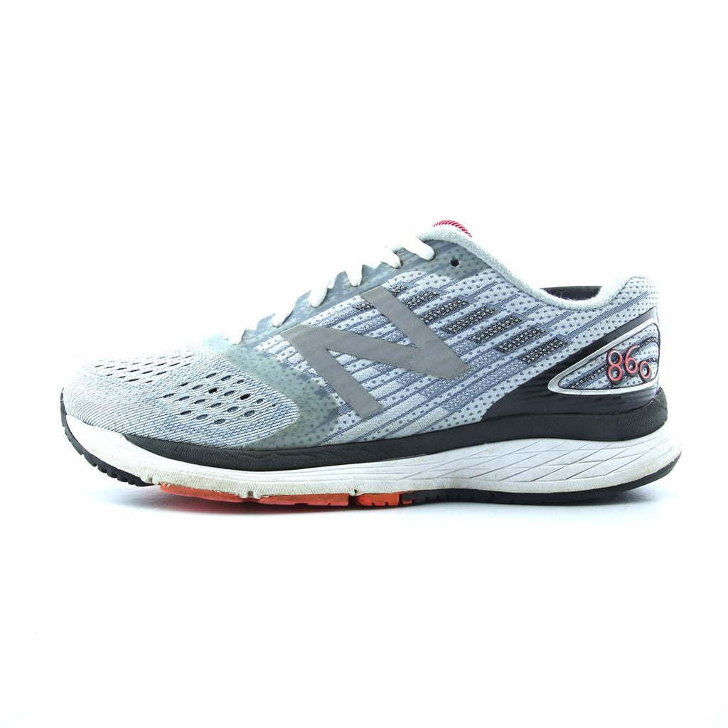 NEW BALANCE 860V9