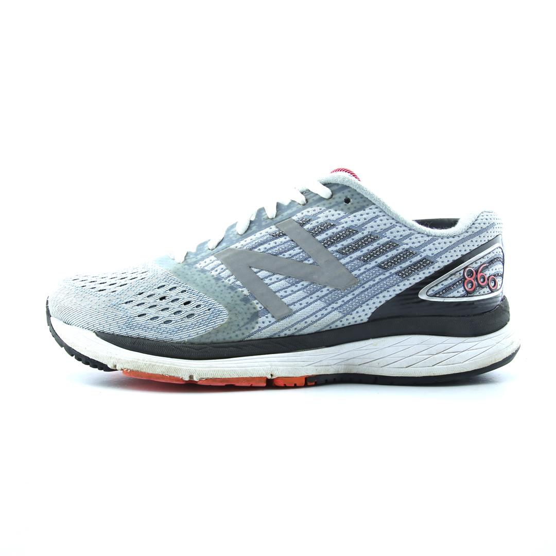 NEW BALANCE 860V9