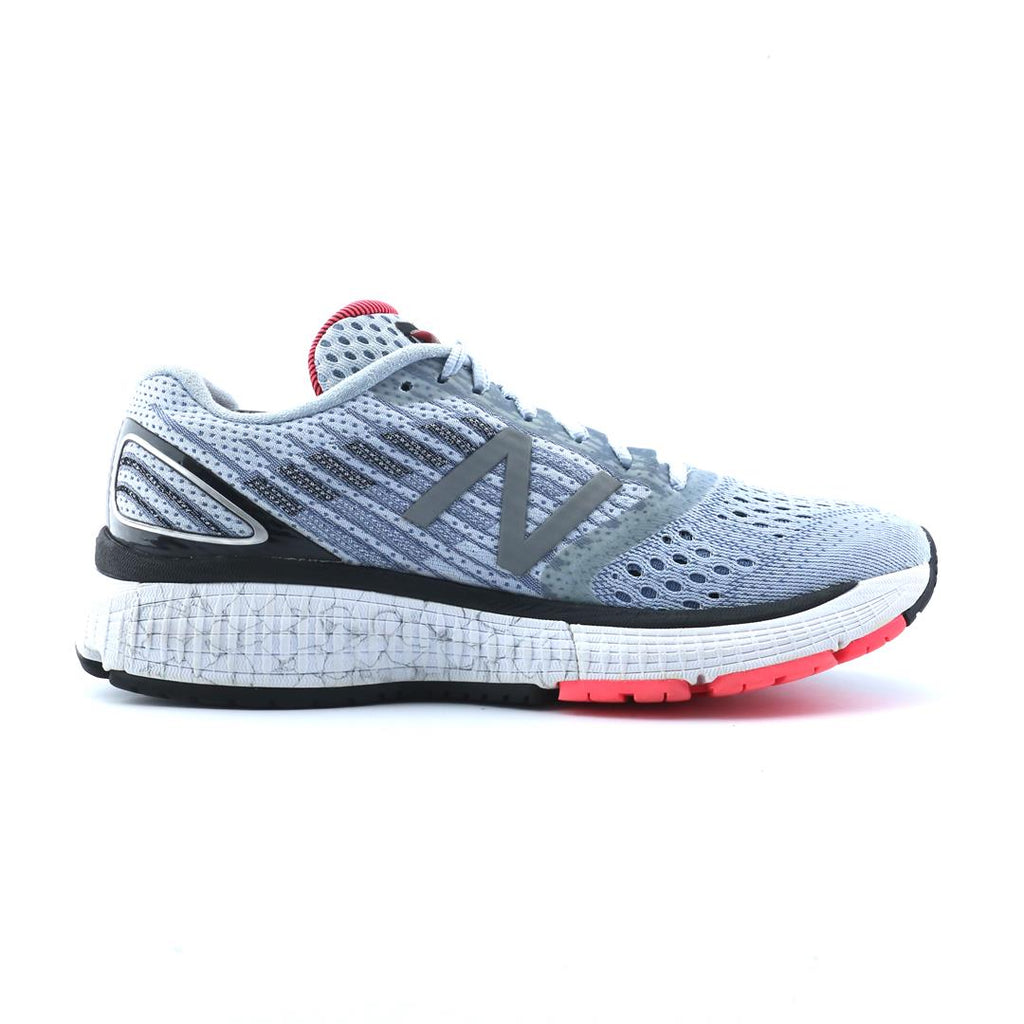 NEW BALANCE 860 V9