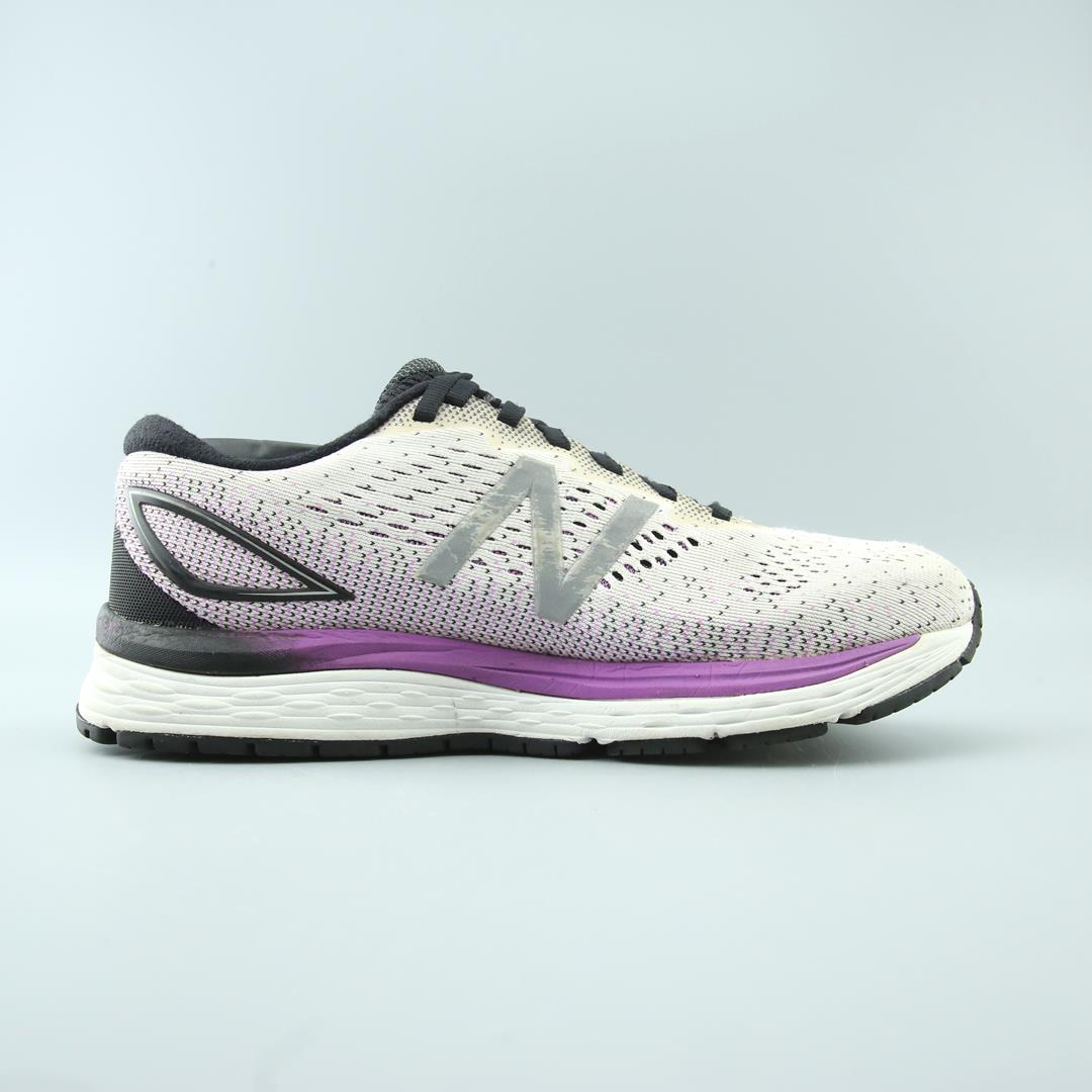 NEW BALANCE 880V9