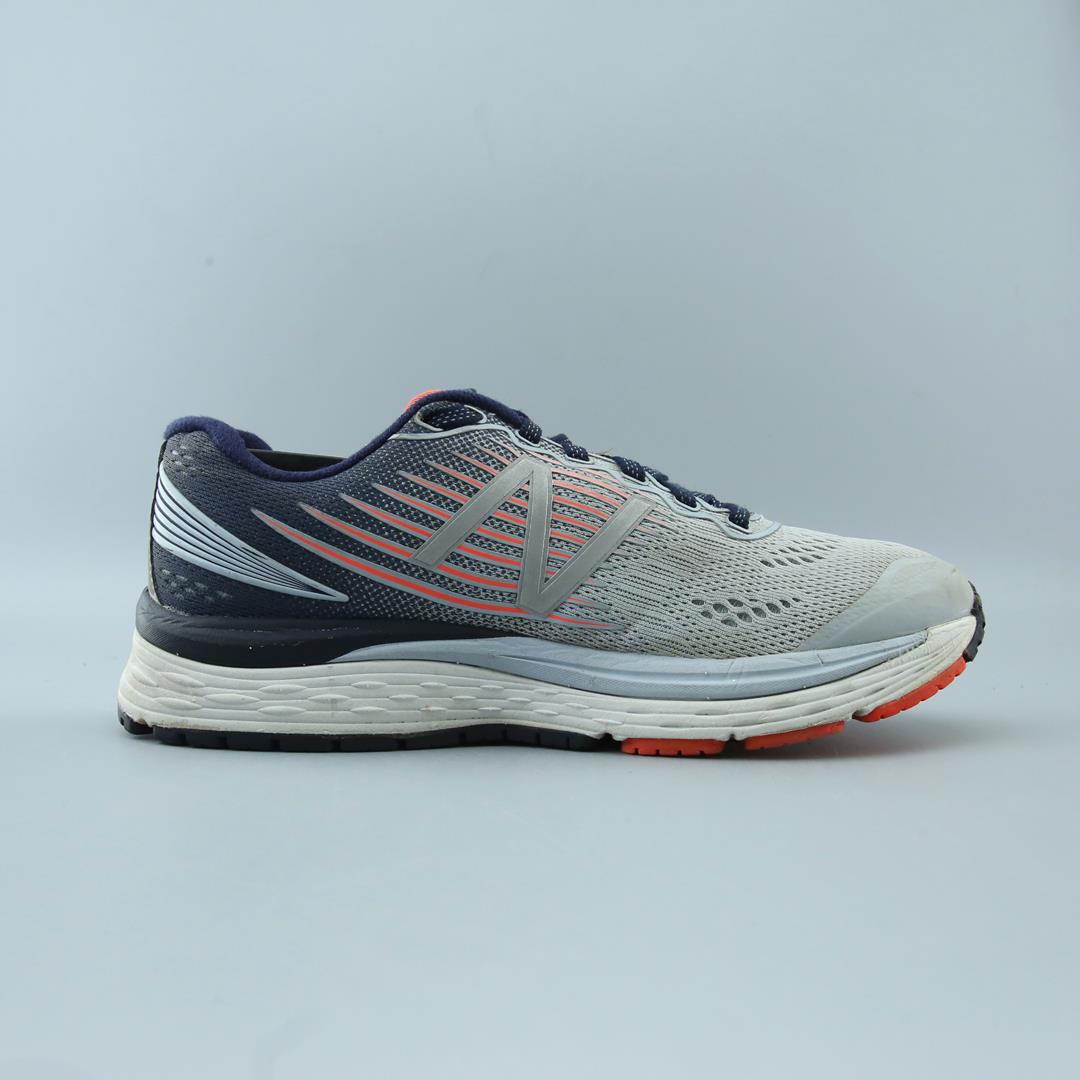 NEW BALANCE 880V8