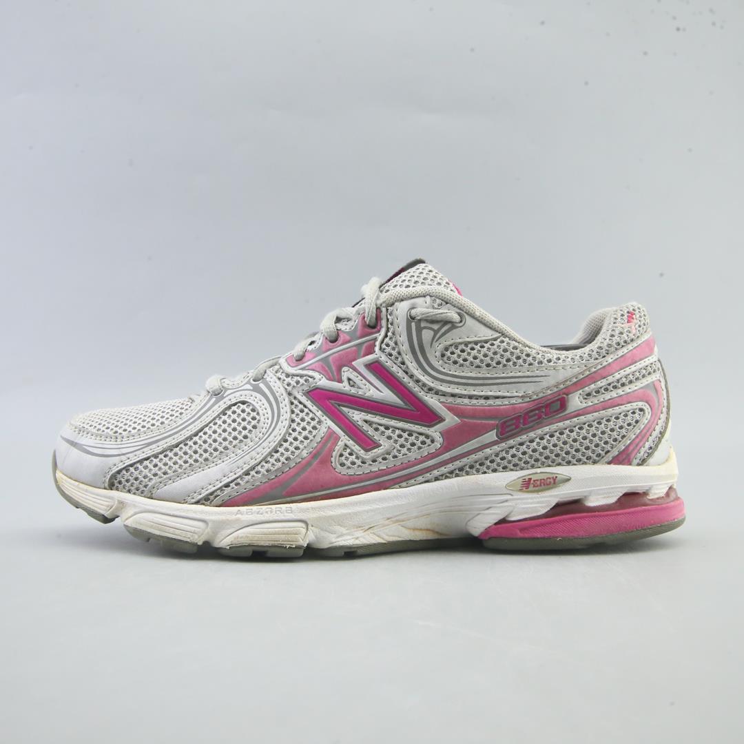NEW BALANCE 860