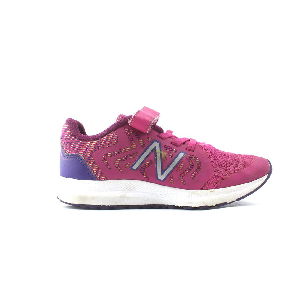 NEW BALANCE 519 V2