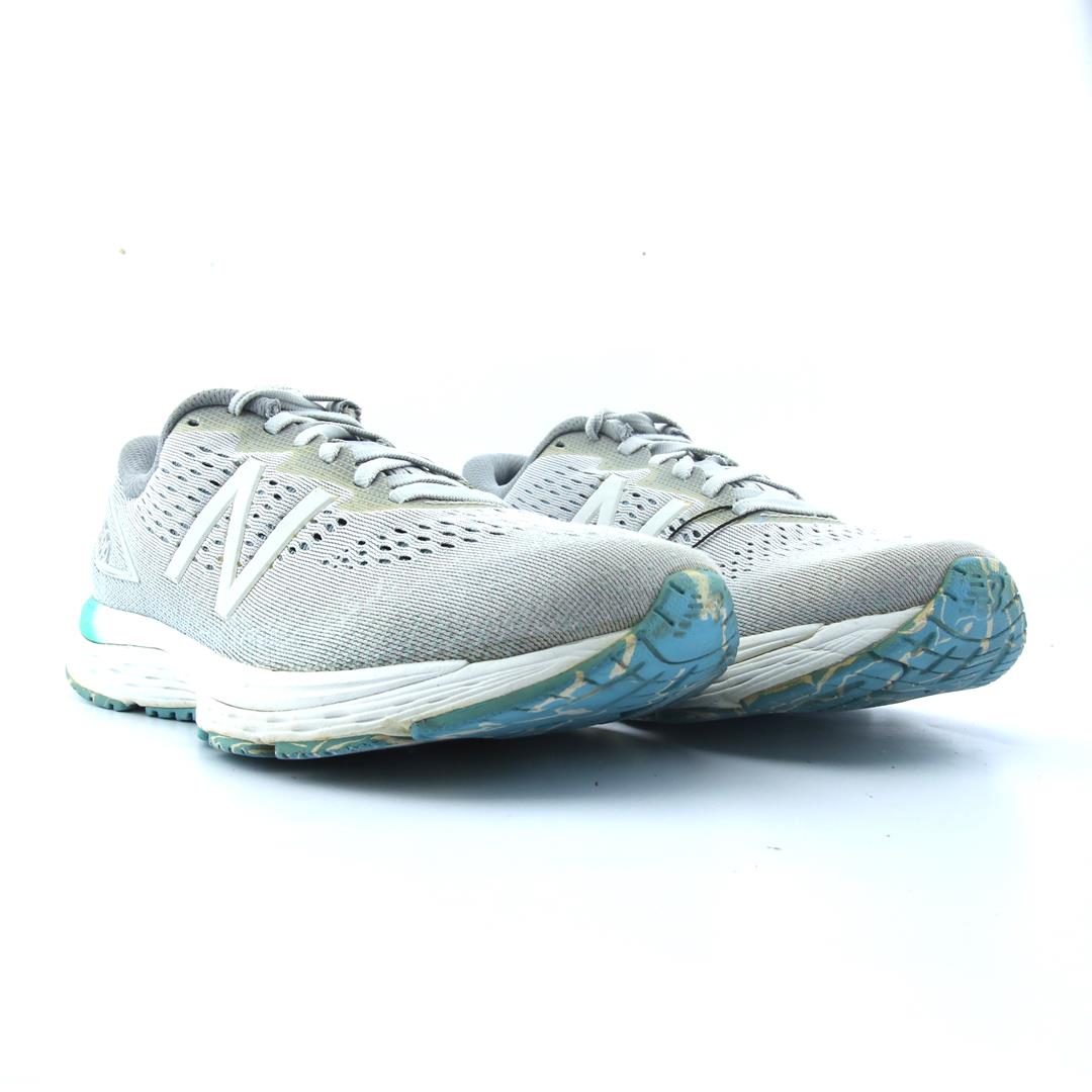 NEW BALANCE 880V.9