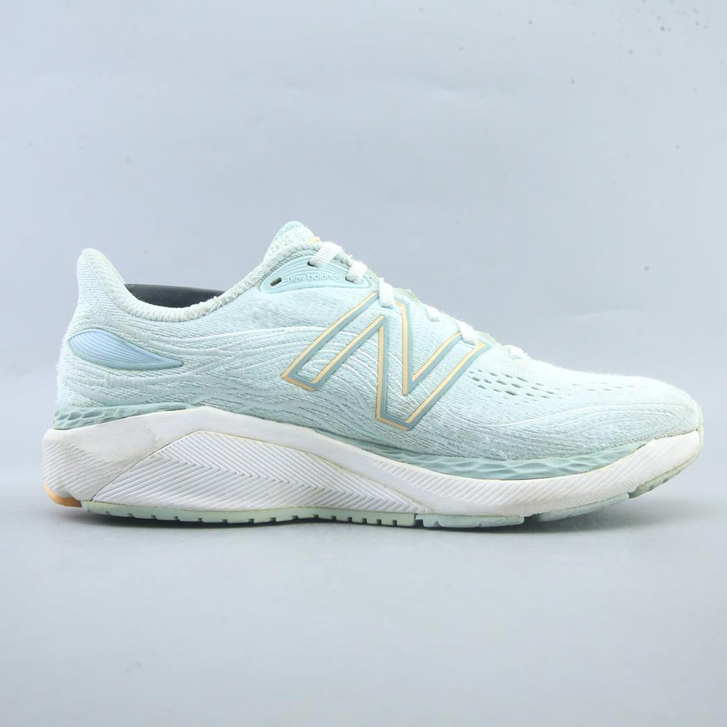 NEW BALANCE  FRESH FOAM 860 V12
