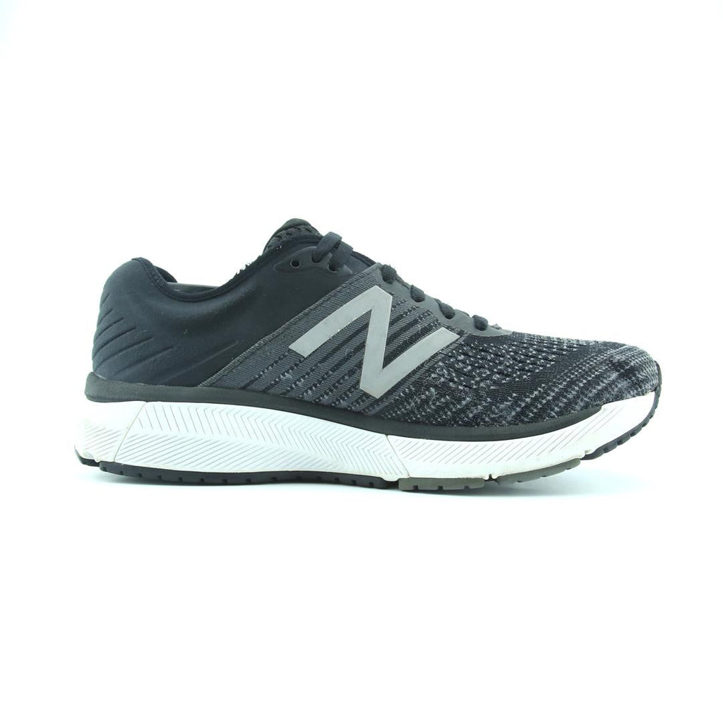 NEW BALANCE 860V10