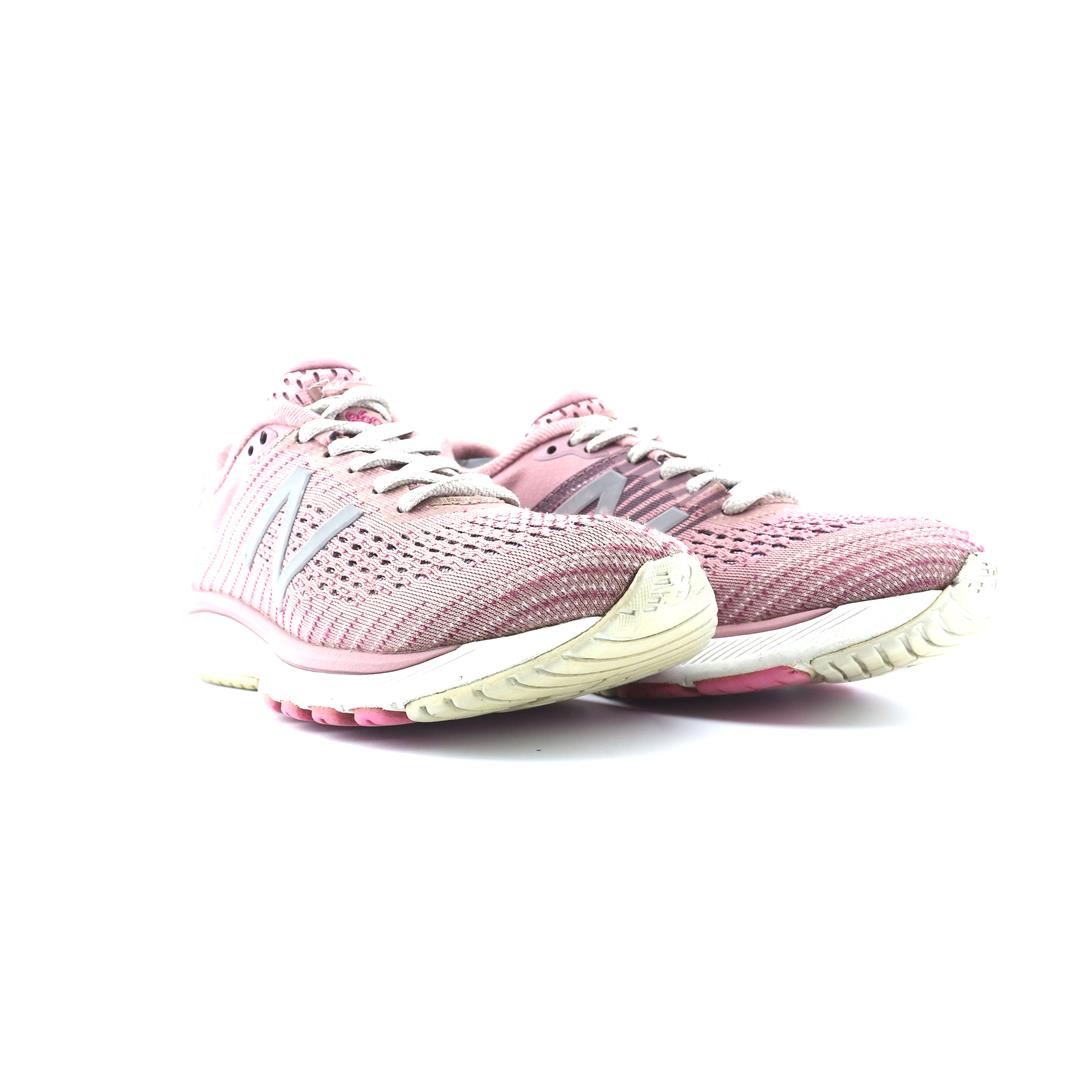 NEW BALANCE 860 V10