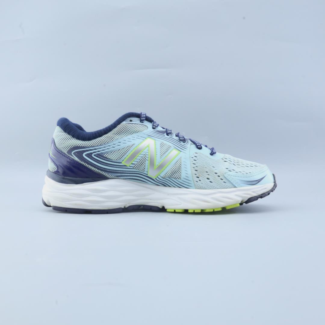 NEW BALANCE 680V4