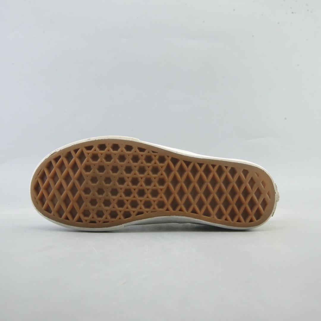 VANS AUTHENTIC