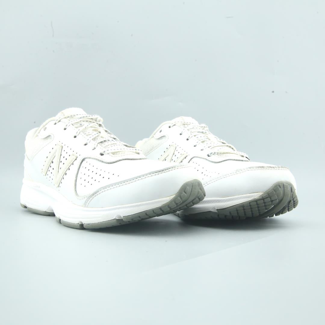NEW BALANCE 411V2
