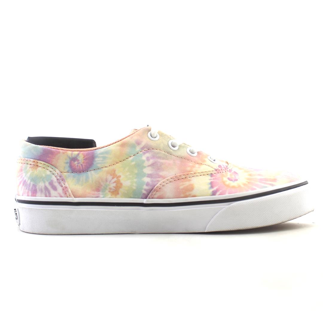 VANS AUTHENTIC