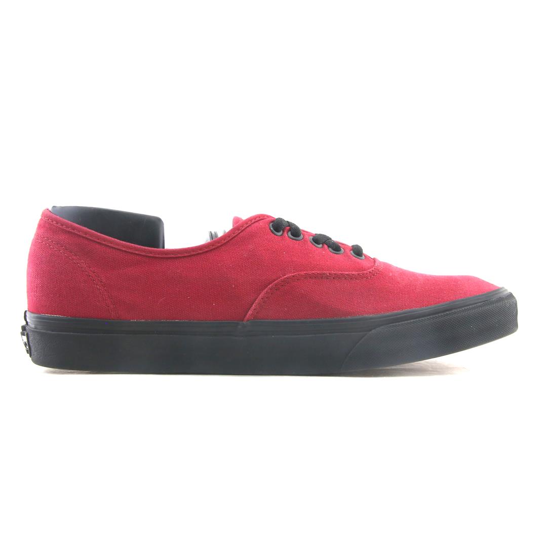 VANS AUTHENTIC