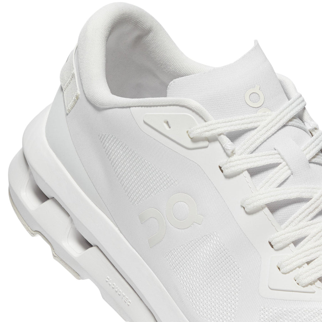 ON Cloudzone (White)