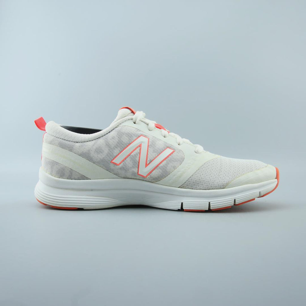 NEW BALANCE 711