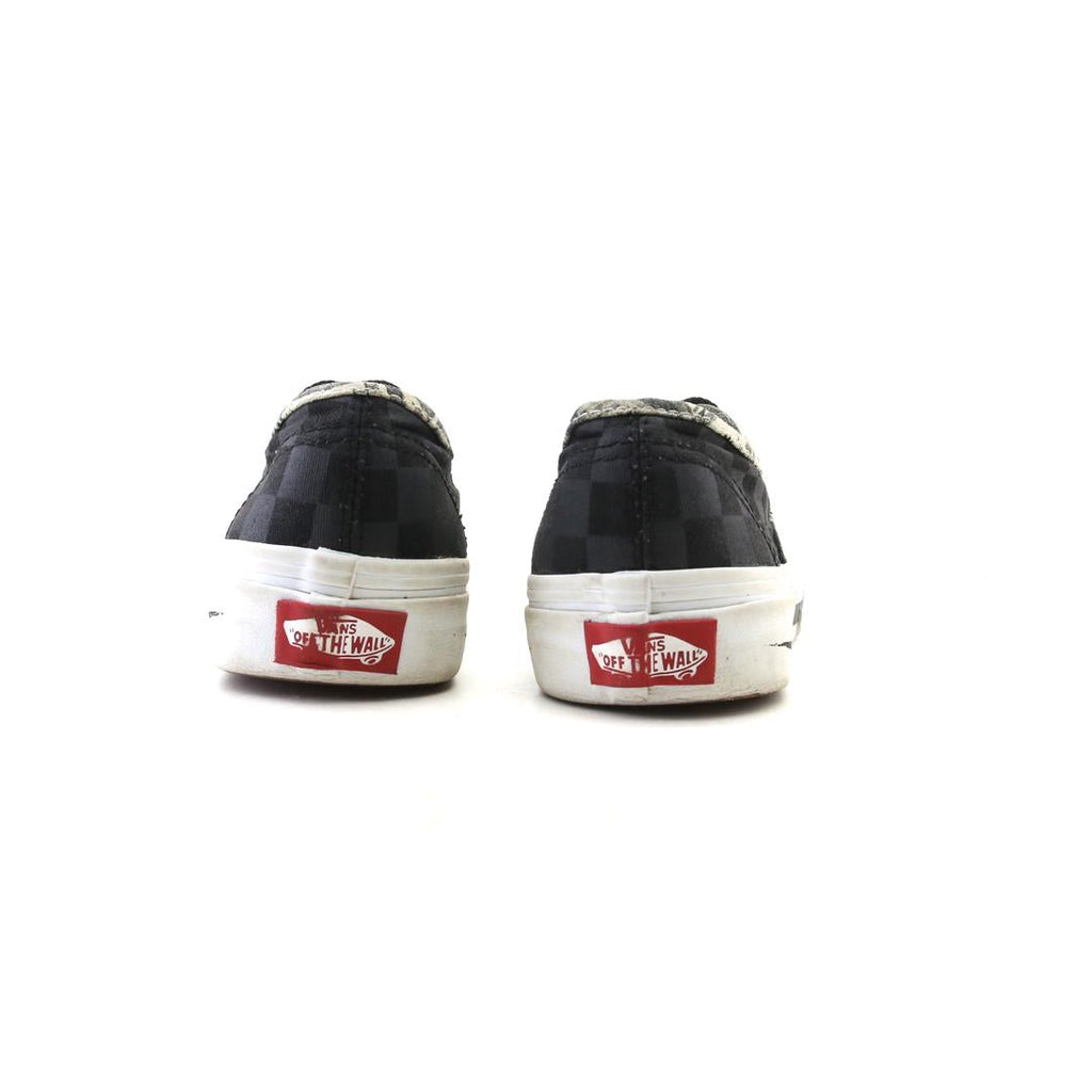 VANS AUTHENTIC