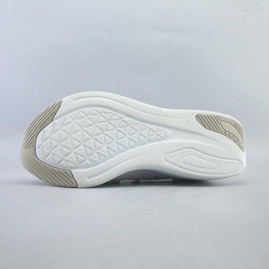 NEW BALANCE DYNASOFT BEAYA