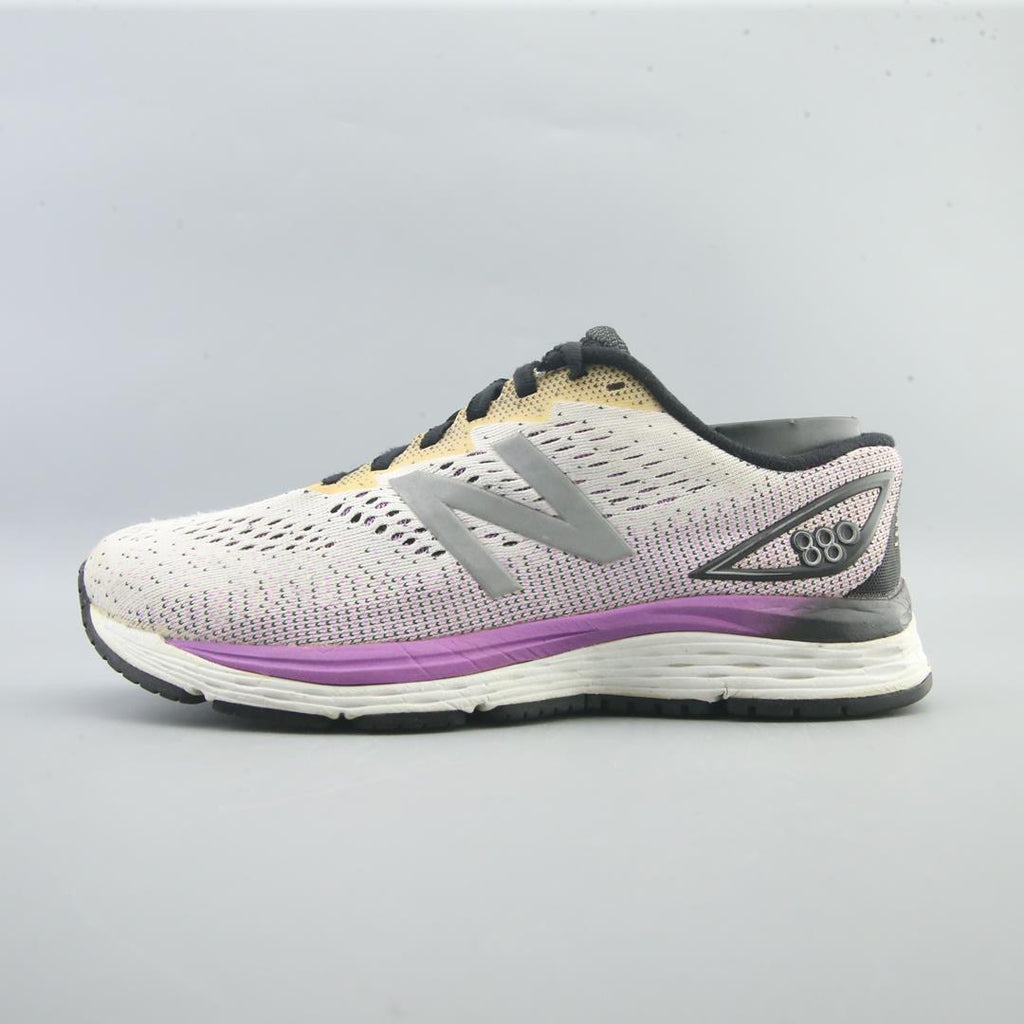 NEW BALANCE 860V9