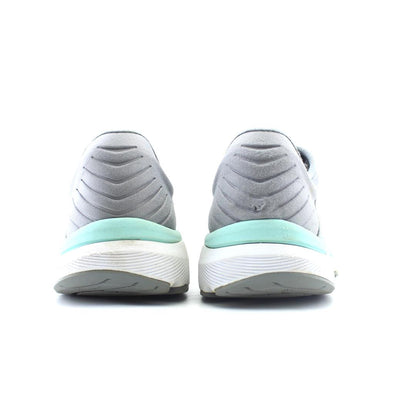 NEW BALANCE 860V10