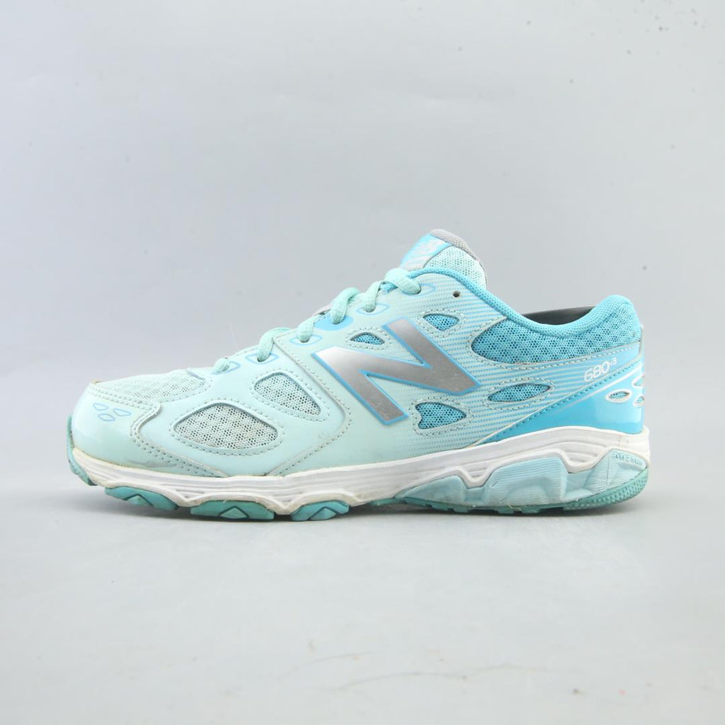 NEW BALANCE 680 V3