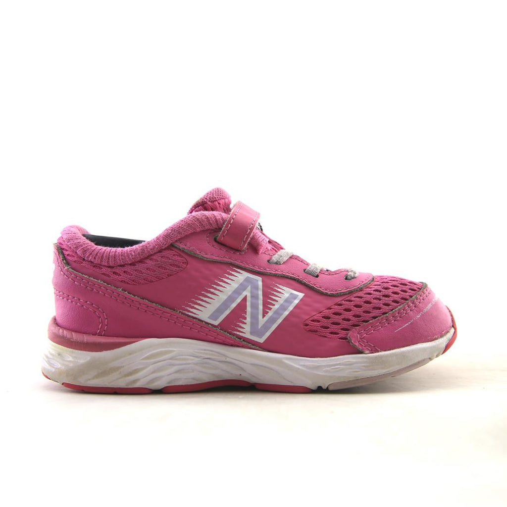 NEW BALANCE 680V6