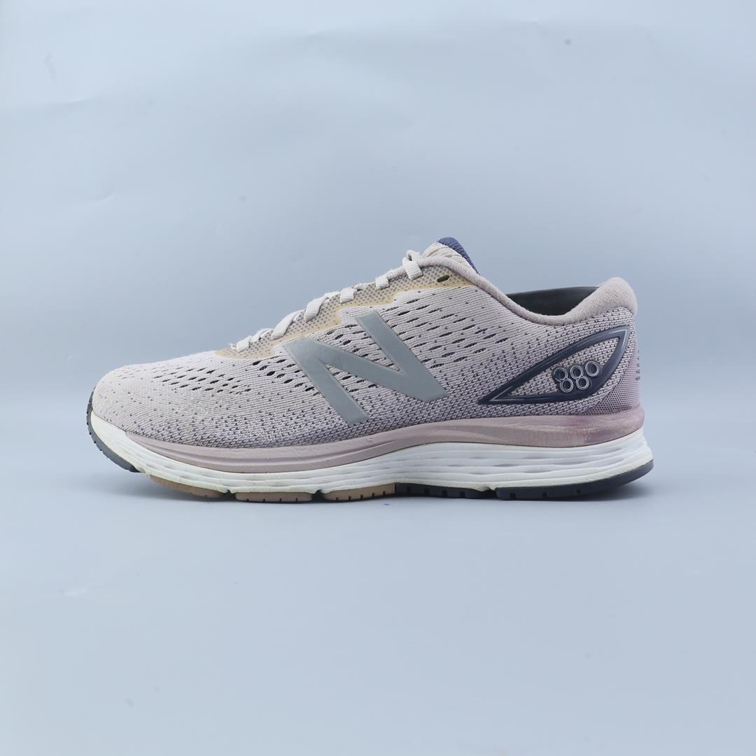 NEW BALANCE 880V9