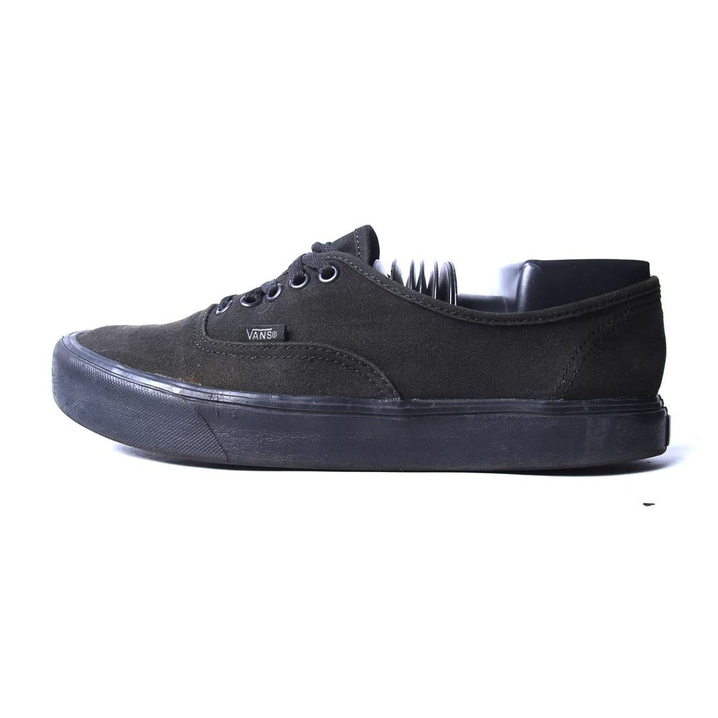 VANS AUTHENTIC UC
