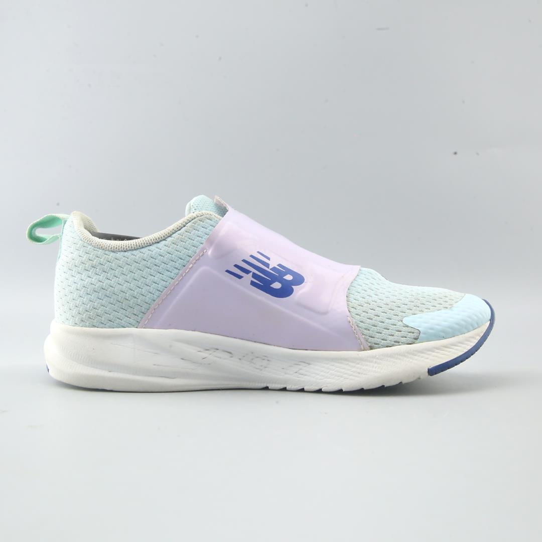NEW BALANCE FUELCORE REVEAL V3